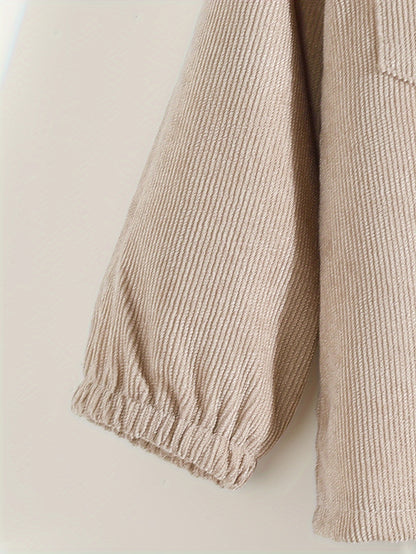 Conjunto infantil de 2 peças: blusa de manga comprida com gola alta e calça comprida. Roupa casual para crianças.