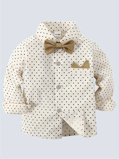 Conjunto de roupa infantil masculina estilo classico, composto por camisa de manga comprida com lapela e gravata borboleta e calça com babador. Ideal para festas de aniversário, eventos noturnos, apresentações, casamentos e banquetes de Ano Novo